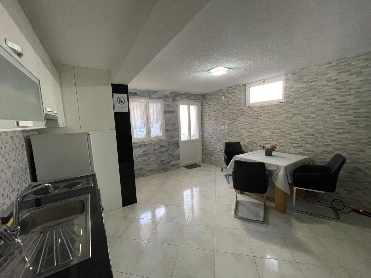 Apartmani-Joe Podglavica 외부 사진